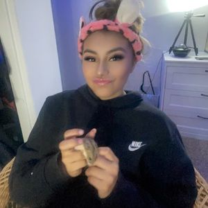 Meet your Posher, Marissa